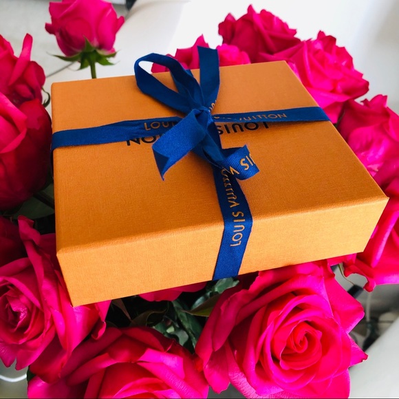 SOLD Louis Vuitton Pouch Cles Monogram France - Picture 3 of 15